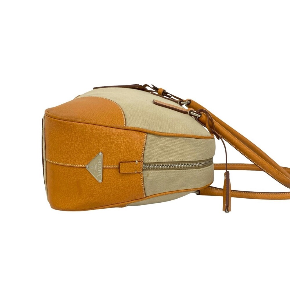PRADA Cream Leather Shoulder Bag - Picture 6 of 10